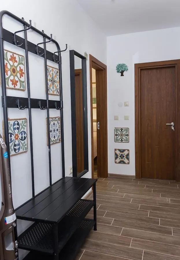 Rustic Interior In A Modern 2-Bedroom Apartment Varna 0*,  Bulgarije